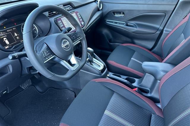 2025 Nissan Versa SR