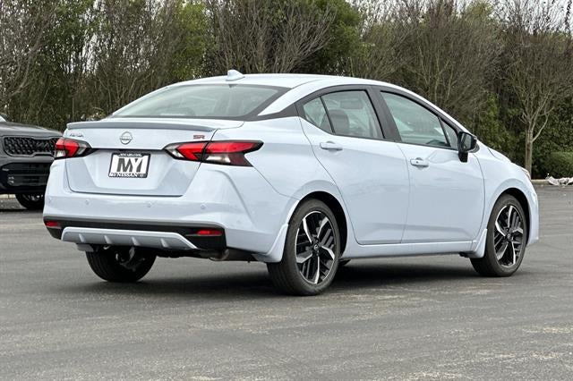 2025 Nissan Versa SR