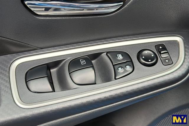 2024 Nissan Versa SR