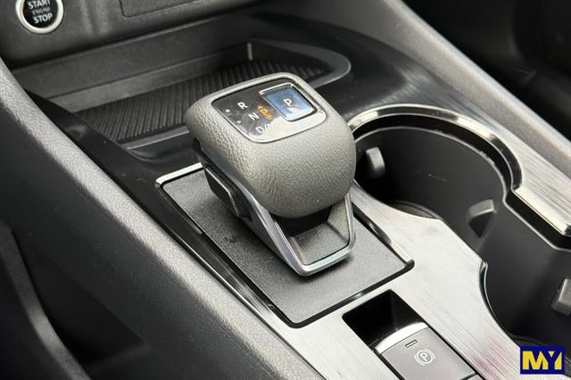 2022 Nissan Rogue S