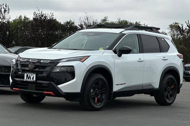 2025 Nissan Rogue Rock Creek