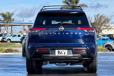 2026 Nissan Pathfinder SV