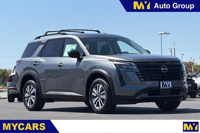 2026 Nissan Pathfinder SL 2WD's photo