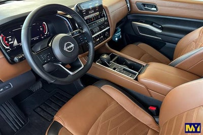 2023 Nissan Pathfinder Platinum