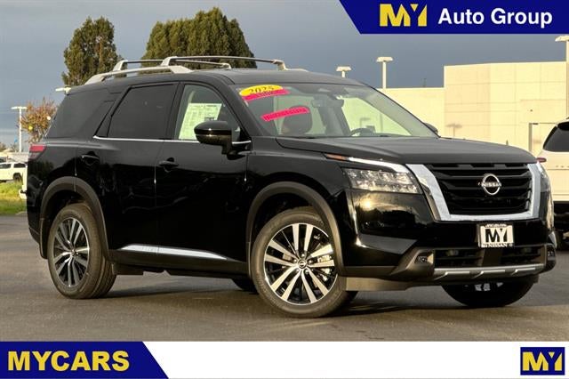 2025 Nissan Pathfinder Platinum