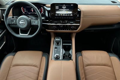 2025 Nissan Pathfinder Platinum