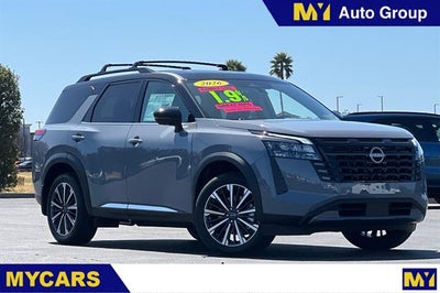 2026 Nissan Pathfinder Platinum