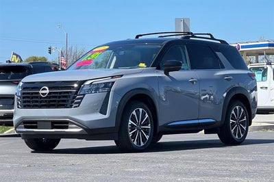 2026 Nissan Pathfinder Platinum