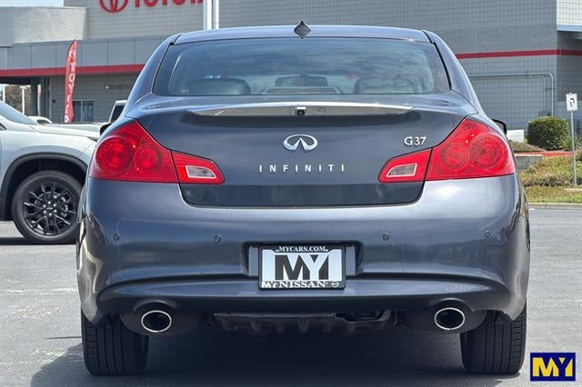 2010 INFINITI G37 Sedan Journey