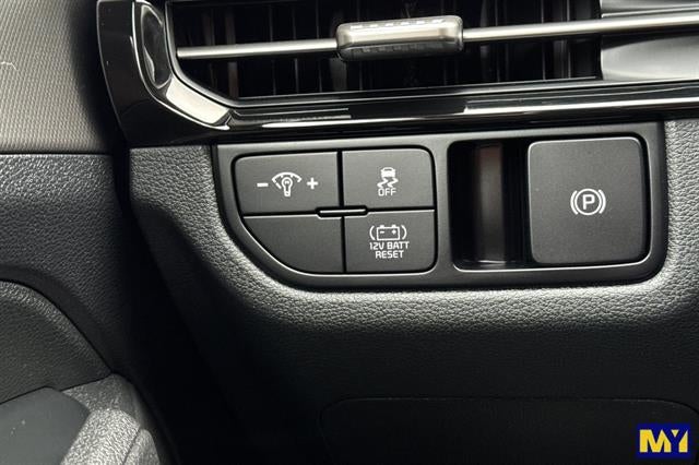 2026 Kia Sportage Hybrid S